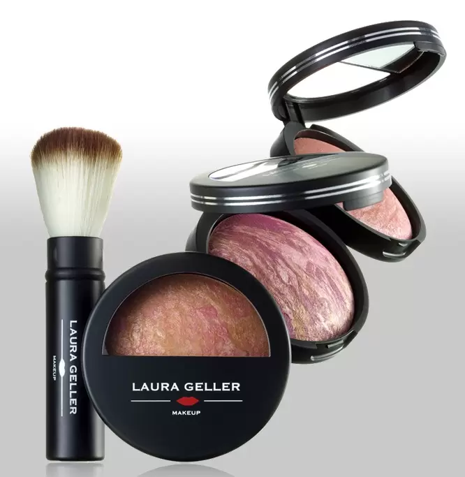 Laura makeup featured